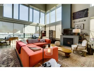 Photo #3: 22649944 Listing