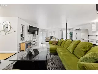 Photo #4: 22650778 Listing 