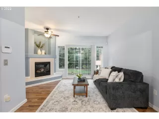 Photo #2: 22651153 Listing