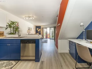 Photo #2: 22652109 Listing