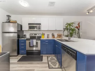 Photo #3: 22652109 Listing