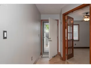 Photo #5: 22652810 Listing 