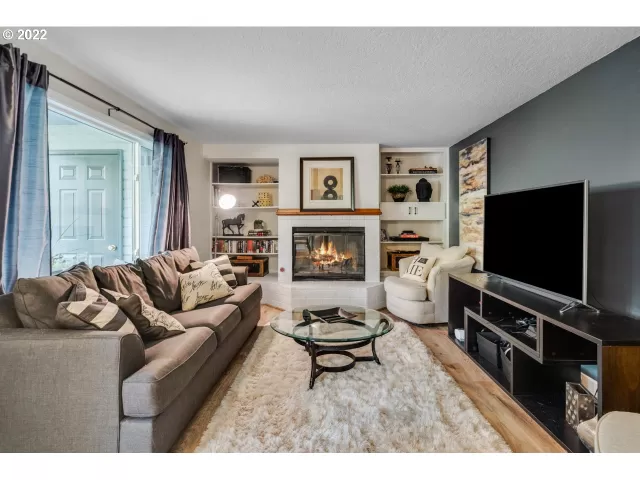 MLS: 22653595 Condo For Sale