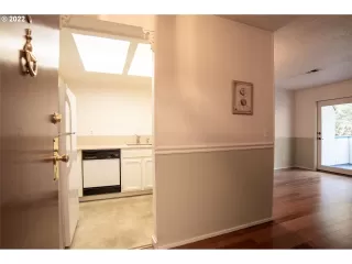 Photo #3: 22653771 Listing