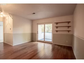 Photo #4: 22653771 Listing