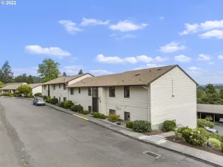 Photo #5: 22654920 Listing