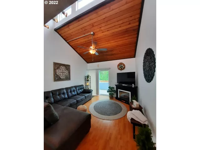 MLS: 22655204 Condo For Sale