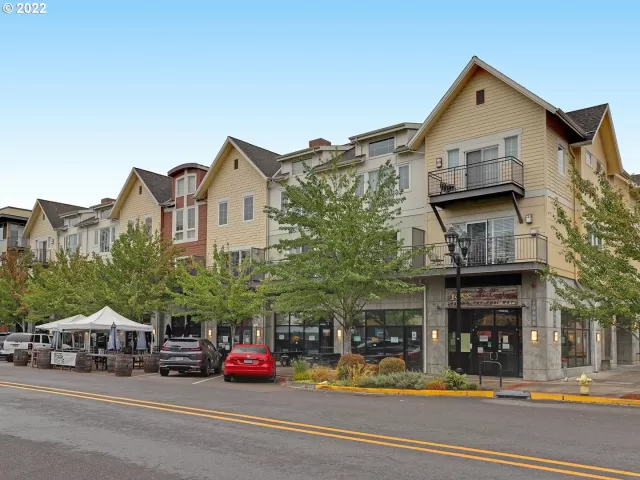 MLS: 22655653 Condo For Sale