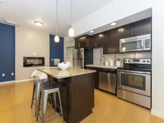 Photo #3: 22656777 Listing