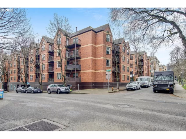 MLS: 22657300 Condo For Sale