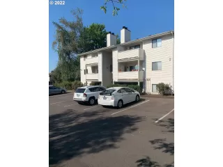 Photo #2: 22657455 Listing