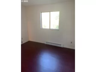 Photo #6: 22657455 Listing