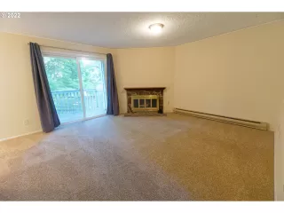 Photo #4: 22657501 Listing