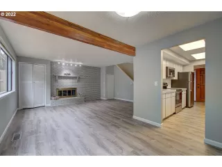 Photo #6: 22657682 Listing