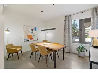 Photo #2: 22658118 Listing