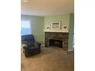 Photo #2: 22658196 Listing