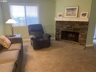 Photo #3: 22658196 Listing