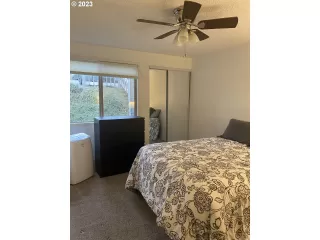 Photo #6: 22658196 Listing