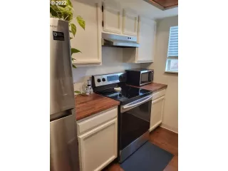 Photo #5: 22658365 Listing 