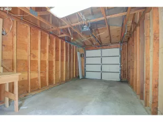 Photo #4: 22660048 Listing