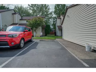 Photo #5: 22660048 Listing