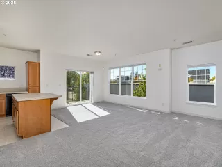 Photo #2: 226606419 Listing 