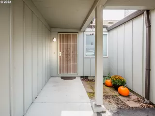 Photo #2: 22662267 Listing