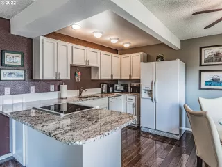 Photo #4: 22662267 Listing