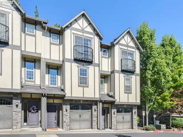 MLS: 22662439 Condo For Sale