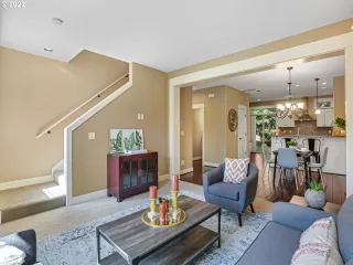 Photo #6: 22662439 Listing