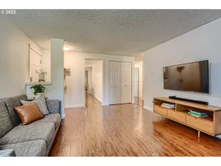 Photo #6: 22664050 Listing 