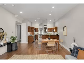 Photo #1: 22664247 Listing