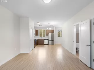 Photo #2: 226656803 Listing 