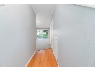 Photo #3: 22666903 Listing