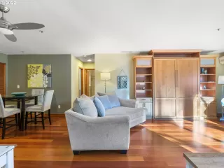 Photo #5: 22667200 Listing