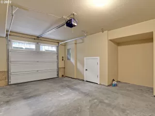 Photo #6: 22667389 Listing 