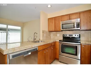 Photo #6: 22667521 Listing