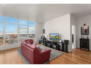 Photo #5: 22667557 Listing 