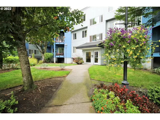 MLS: 22668199 Condo For Sale