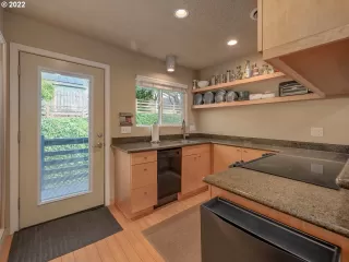 Photo #2: 22669125 Listing 