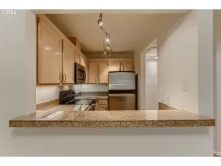 Photo #4: 22669486 Listing 