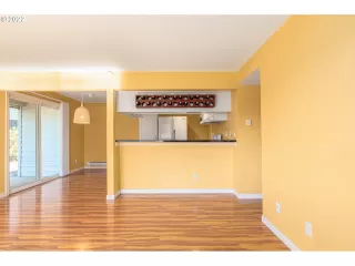 Photo #2: 22669868 Listing