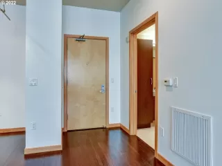 Photo #2: 22670221 Listing