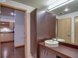 Photo #6: 22670221 Listing