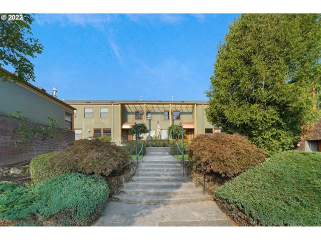 MLS: 22670392 Condo For Sale