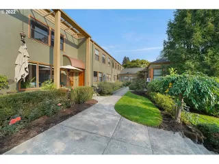 Photo #1: 22670392 Listing