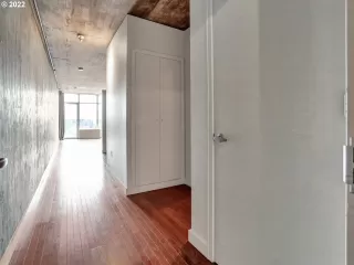 Photo #4: 22670830 Listing