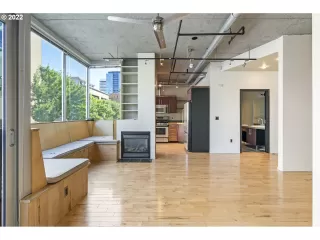 Photo #2: 22671062 Listing