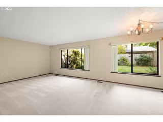 Photo #6: 22671407 Listing