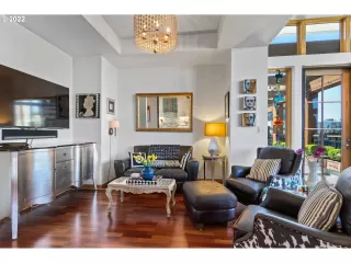 Photo #4: 22671599 Listing